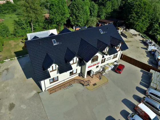 Referenzbild Metalldach Stehfalz Hausdach Ansicht 21
