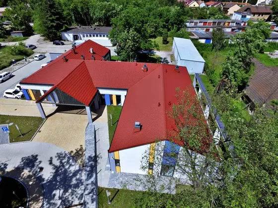 Referenzbild Metalldach Stehfalz Hausdach Ansicht 51