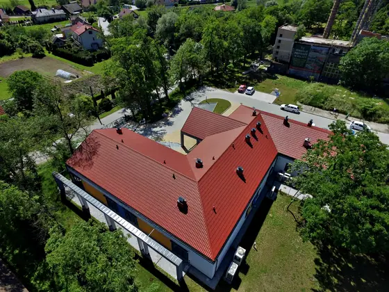 Referenzbild Metalldach Stehfalz Hausdach Ansicht 53