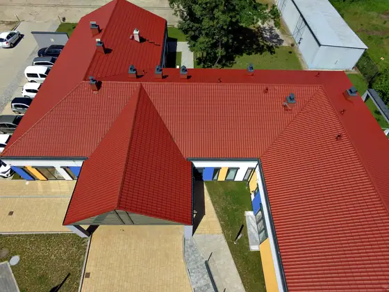 Referenzbild Metalldach Stehfalz Hausdach Ansicht 59