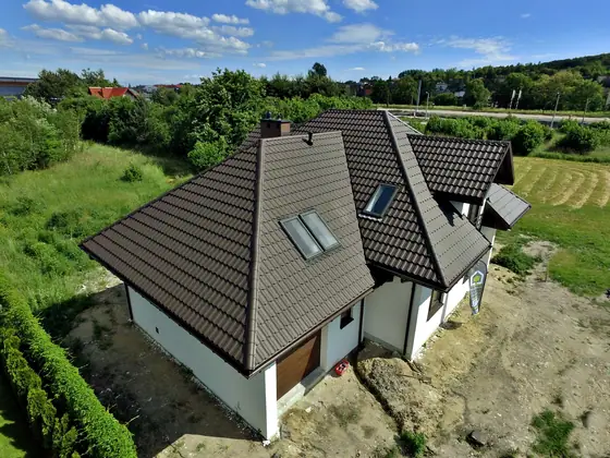 Referenzbild Metalldach Stehfalz Hausdach Ansicht 66
