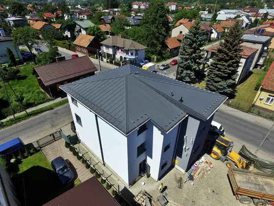 Referenzbild Metalldach Stehfalz Hausdach Ansicht 70