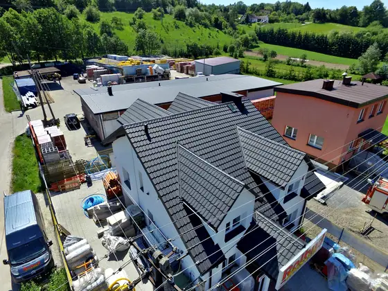 Referenzbild Metalldach Stehfalz Hausdach Ansicht 75